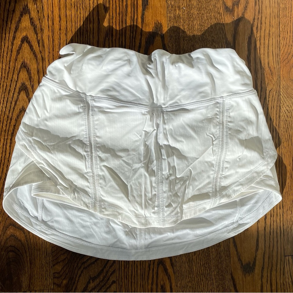 White Lululemon Tennis/Golf Skirt Size 4
